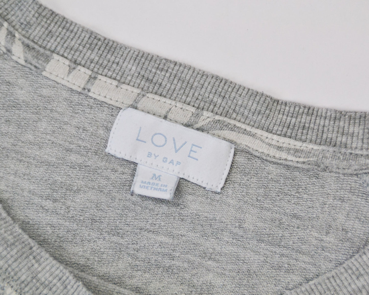 Love by Gap Sweatshirt M - Medium Gray