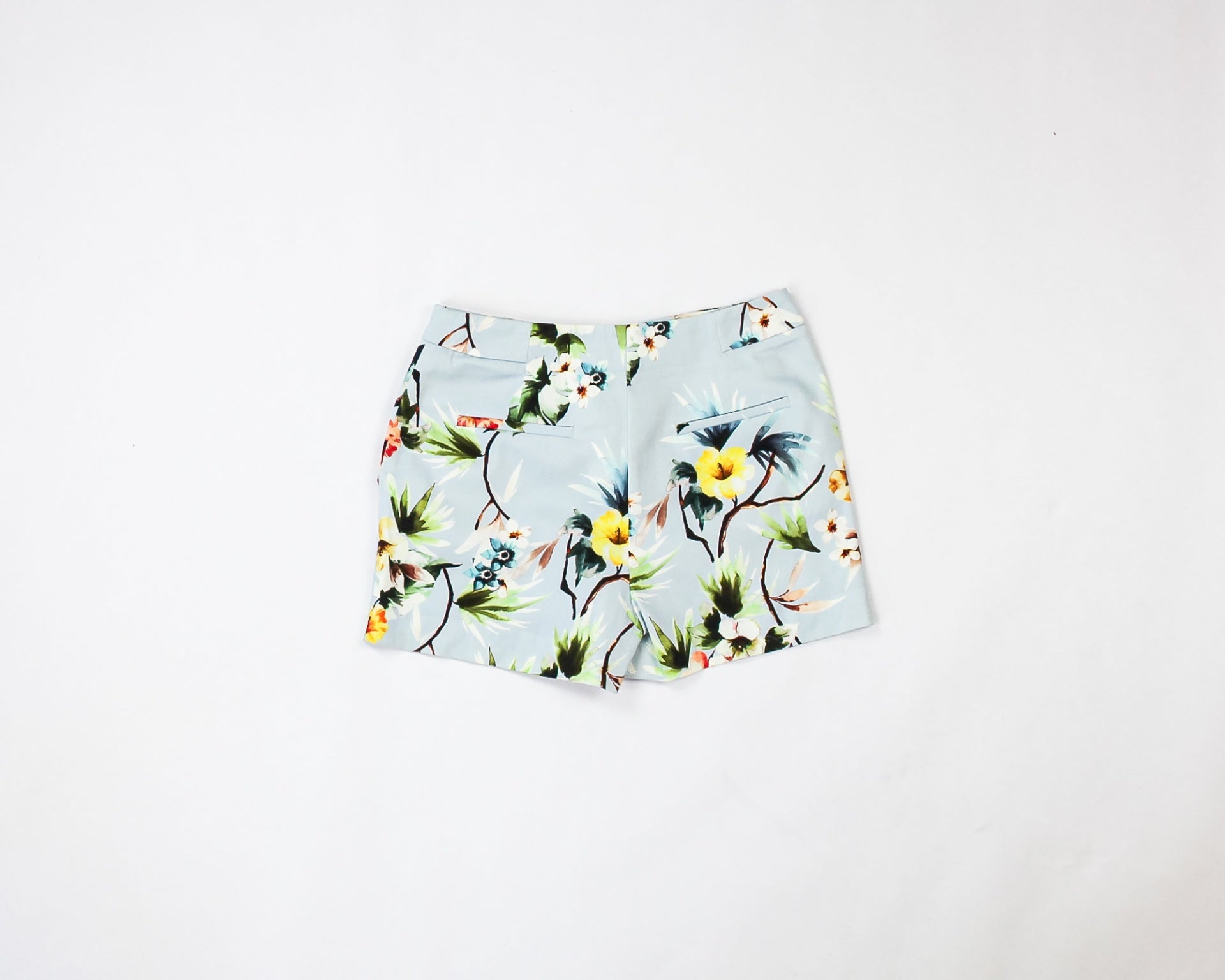 ZARA BASIC Short M Light blue with floral print