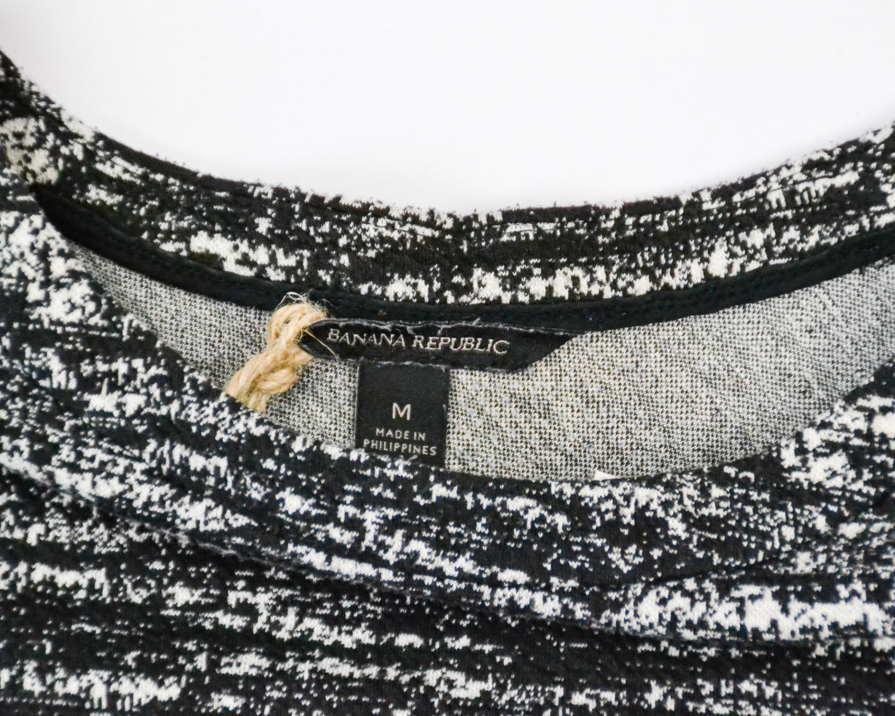 Banana Republic Sweater M - Medium Black and white
