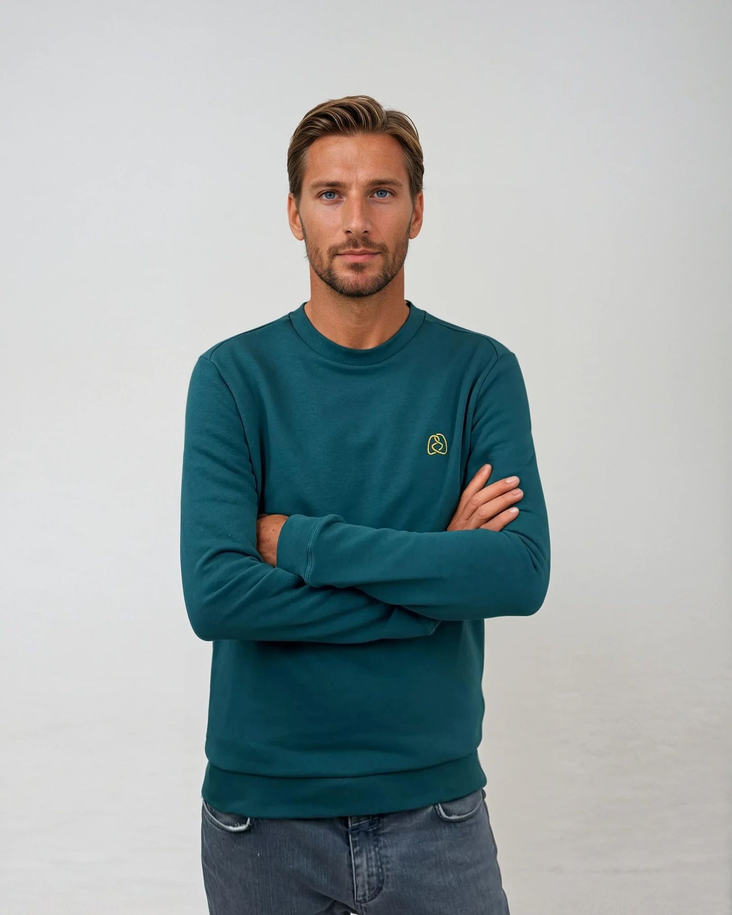 Circlo Essential Crew Sweater