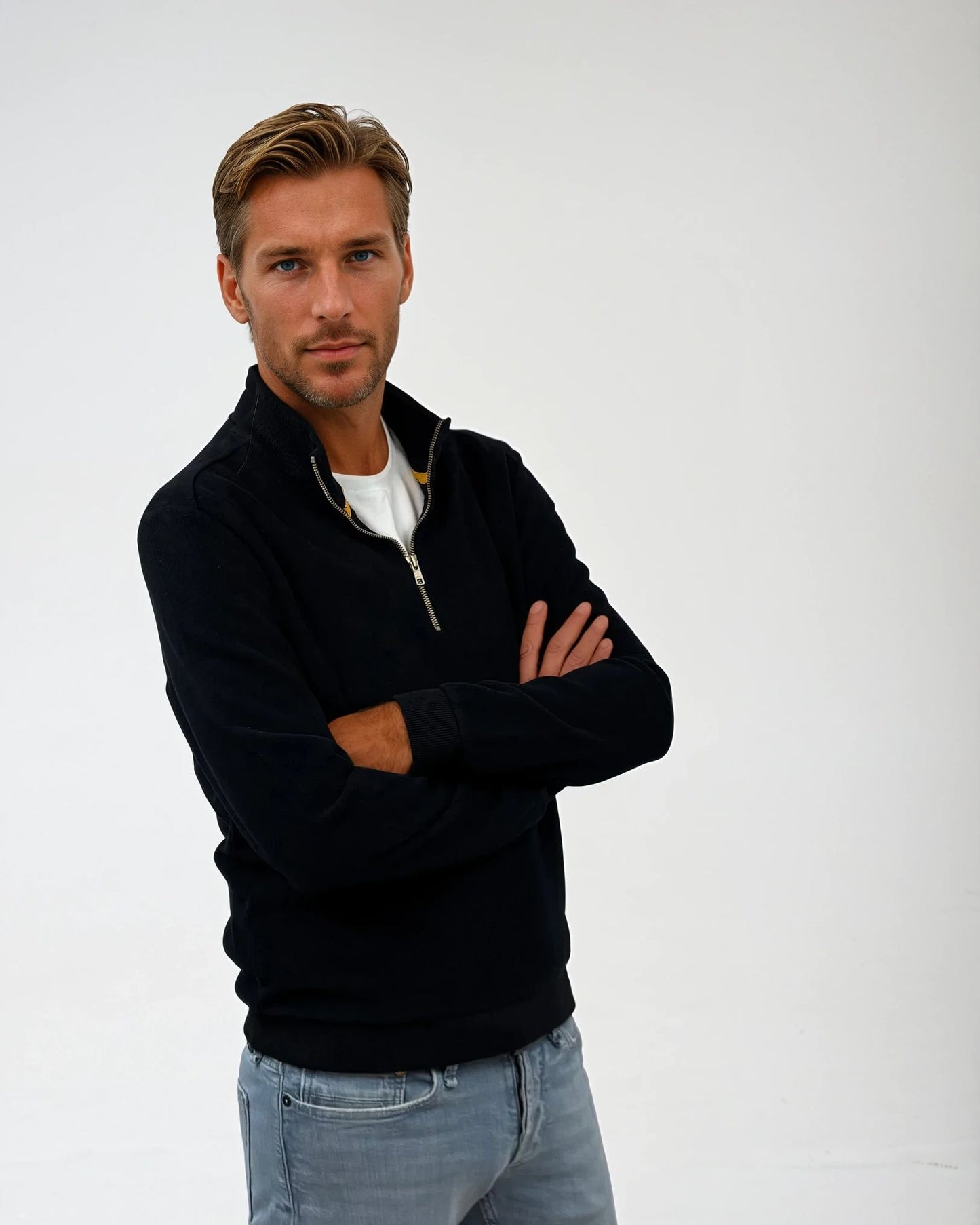 Circlo Classic Zip Sweater