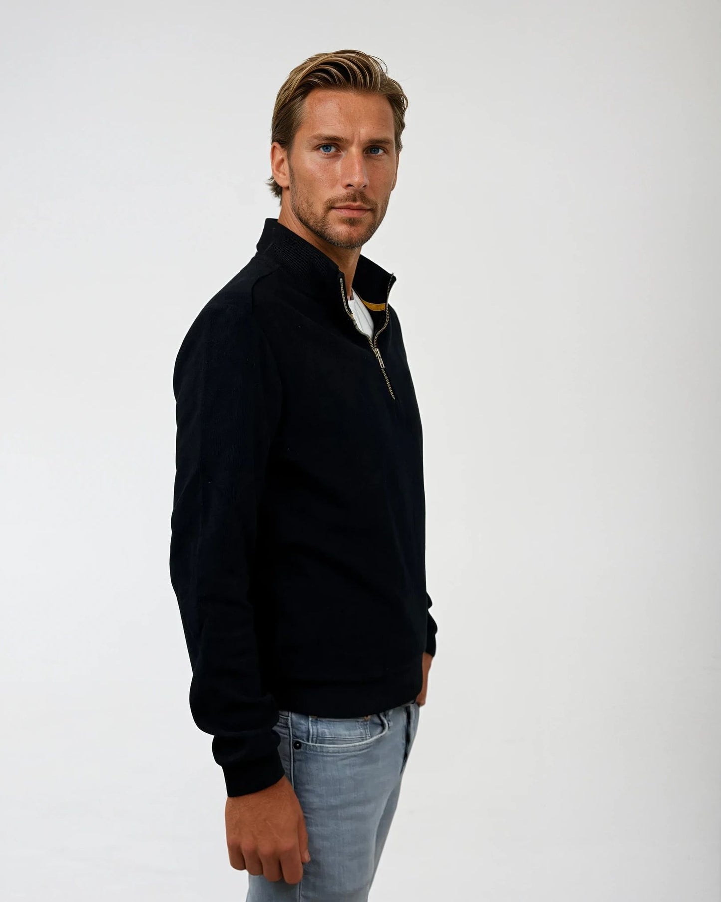Circlo Classic Zip Sweater